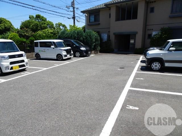 21/30 駐車場