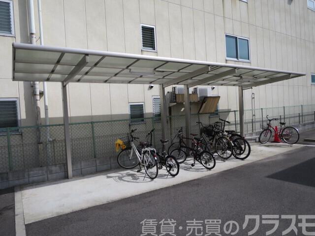 14/27 駐車場
