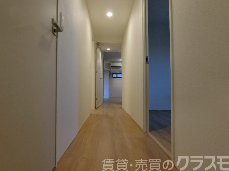 16/30 玄関