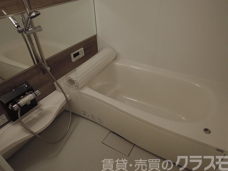 21/30 浴室
