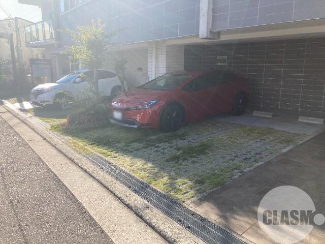 21/30 駐車場