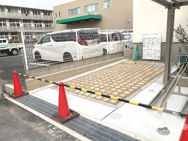 21/30 駐車場