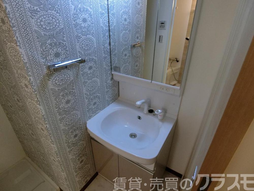 22/30 洗面