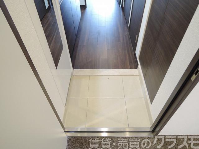 18/30 玄関