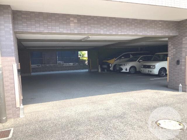 21/30 駐車場