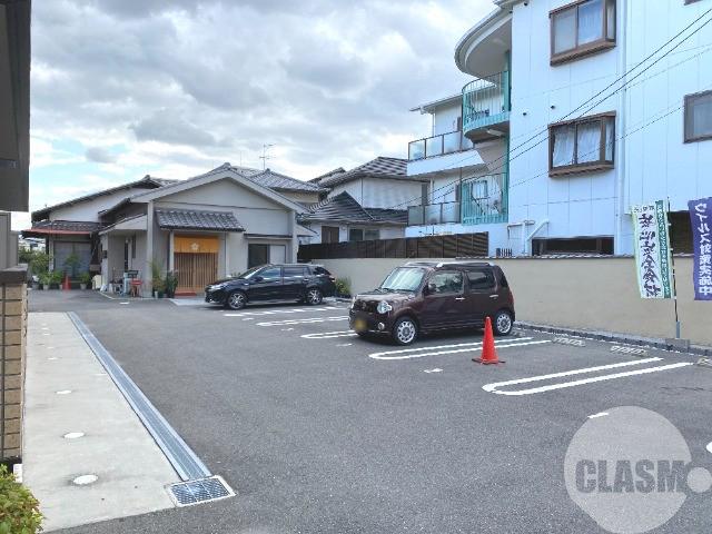 21/27 駐車場