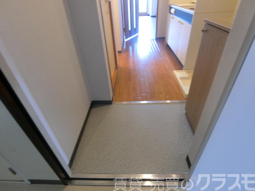 17/30 玄関