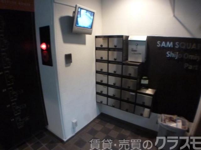 28/30 エントランス