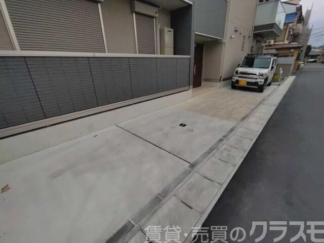 3/3 駐車場