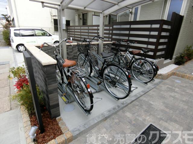 28/30 駐車場