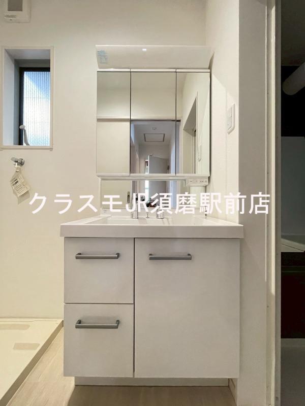 18/28 洗面