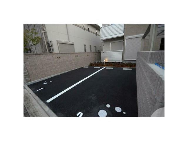 13/25 駐車場