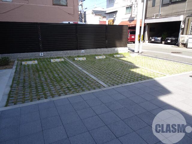 20/30 駐車場