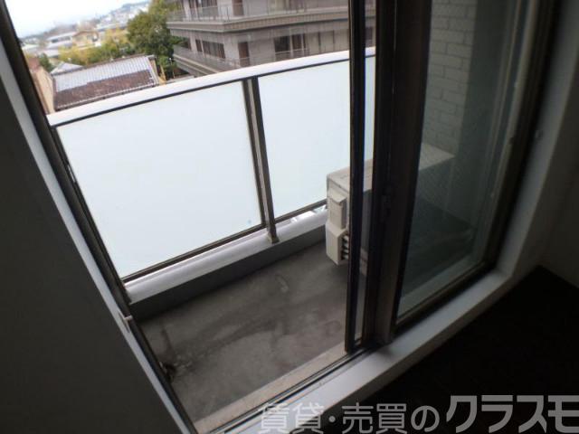23/30 バルコニー