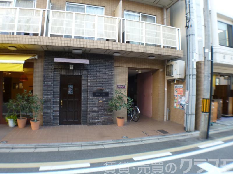 2/3 エントランス