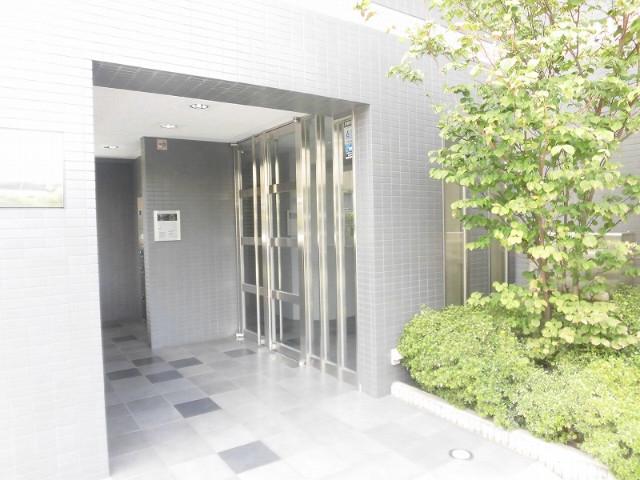 21/25 エントランス