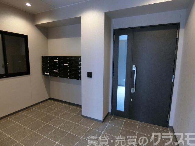 14/26 エントランス