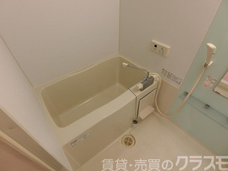 18/30 浴室