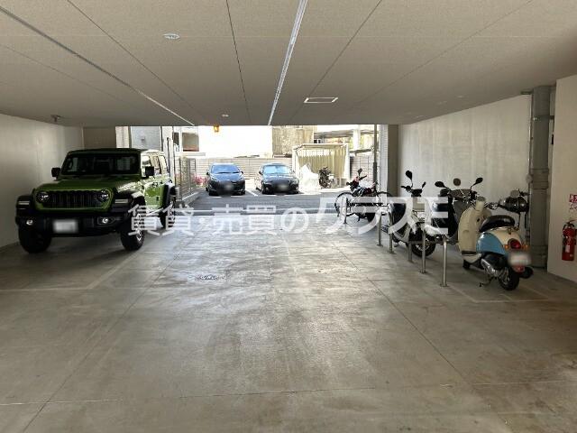 16/25 駐車場