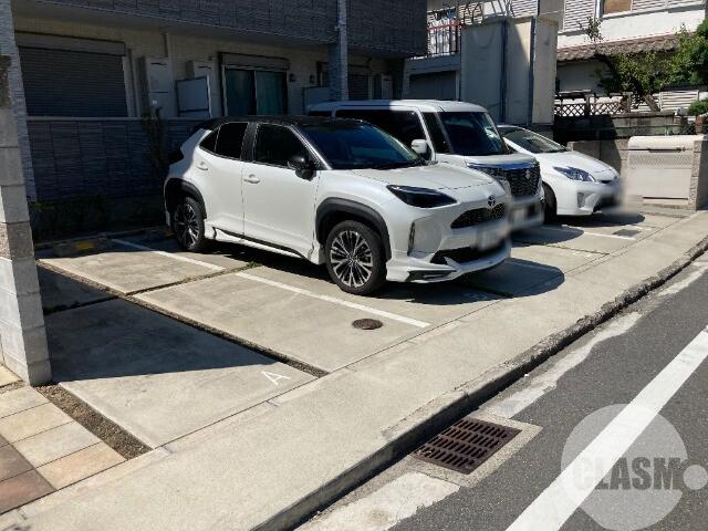 22/27 駐車場