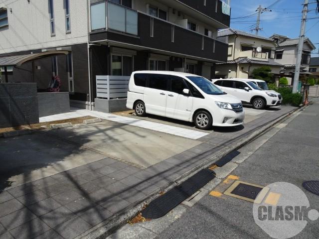 22/30 駐車場