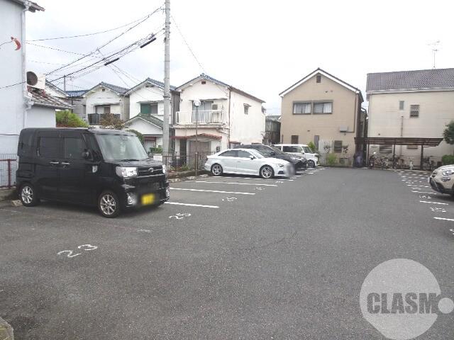 2/13 駐車場