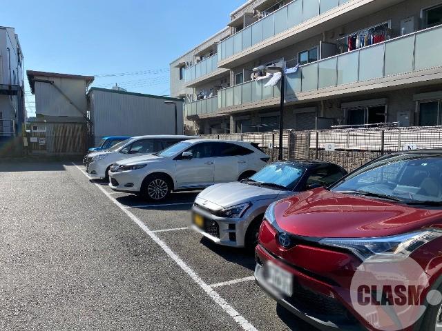 21/30 駐車場