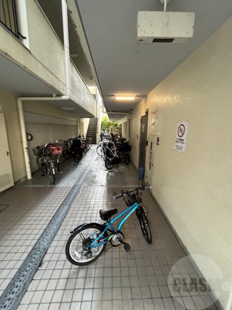 22/30 駐車場