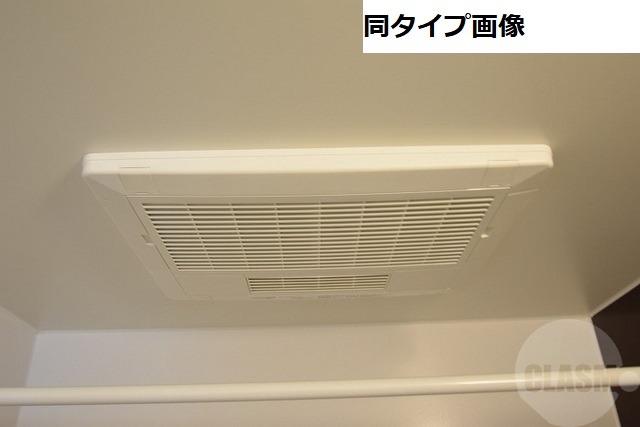13/18 バルコニー
