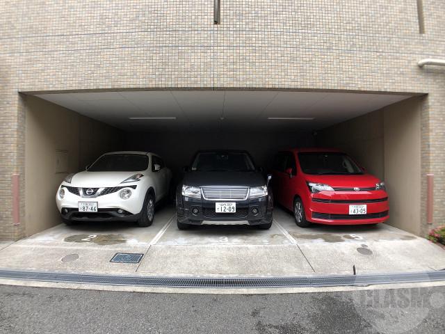 22/30 駐車場