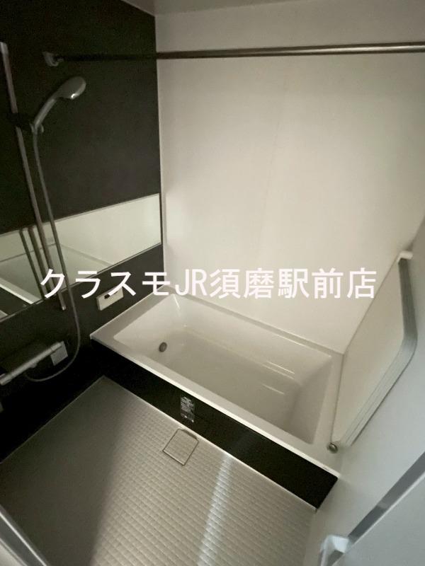 21/30 浴室