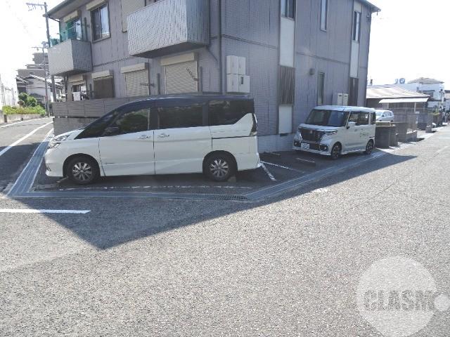 21/30 駐車場