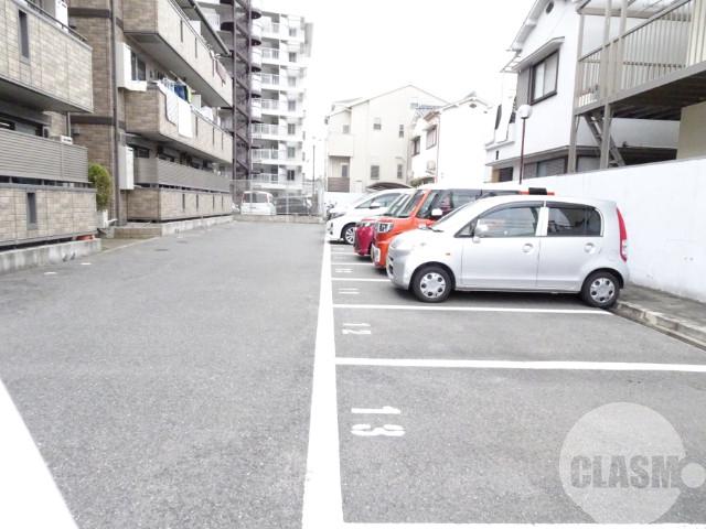 2/10 駐車場