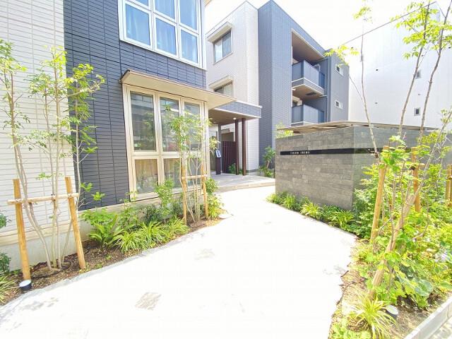 13/20 エントランス