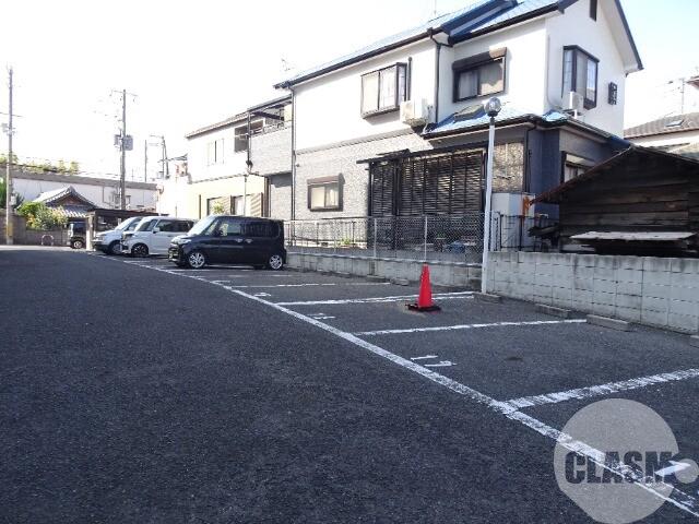 17/22 駐車場