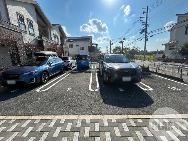 2/7 駐車場