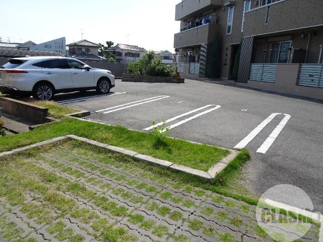 20/30 駐車場