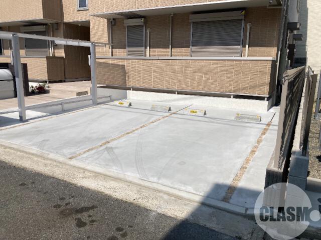 23/30 駐車場