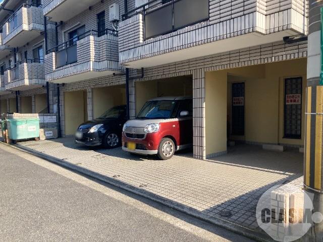 16/28 駐車場