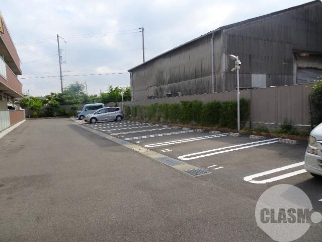 22/29 駐車場