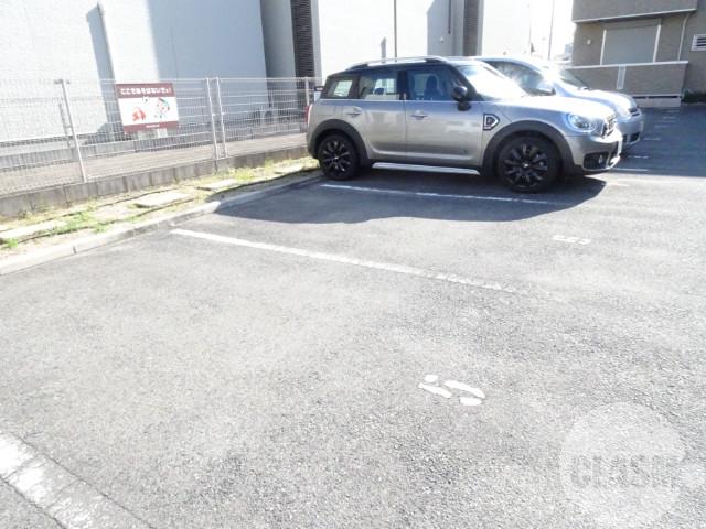 2/10 駐車場