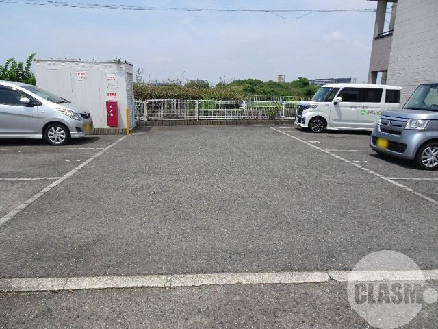 18/30 駐車場