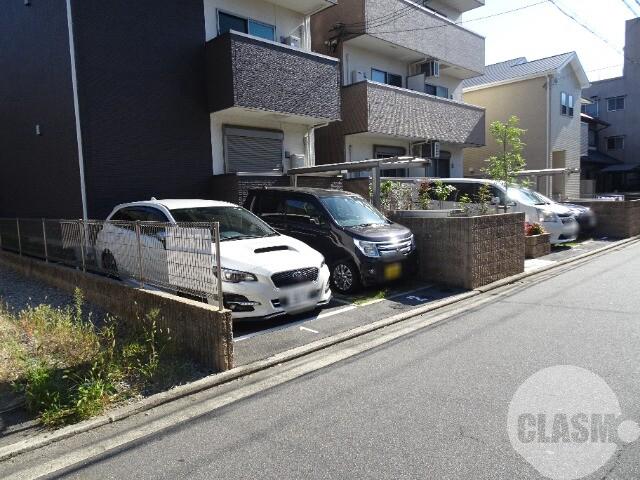 18/30 駐車場