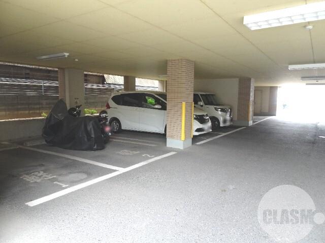 20/25 駐車場