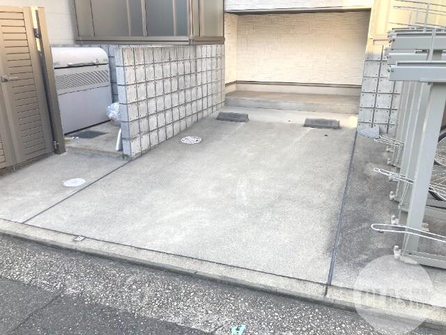 15/20 駐車場