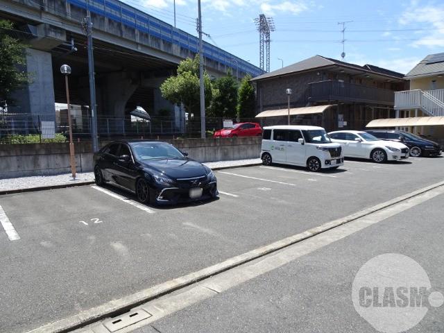 21/30 駐車場