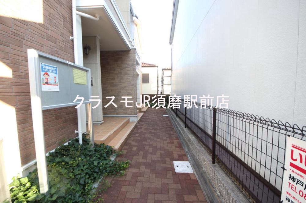 2/4 エントランス