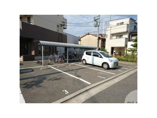 16/23 駐車場
