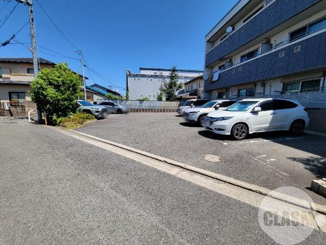 22/30 駐車場