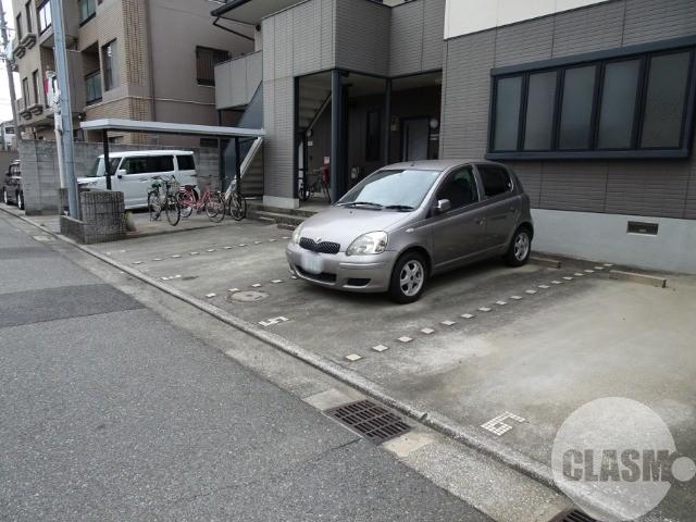 2/13 駐車場